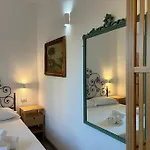 Jimy House Pensión Olbia
